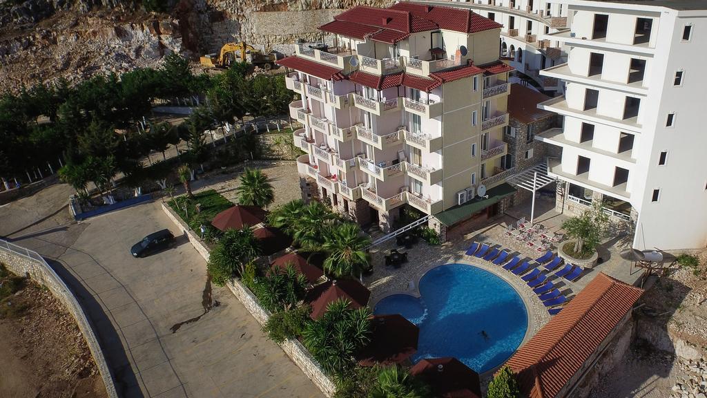Hotel Panorama Sarandë エクステリア 写真