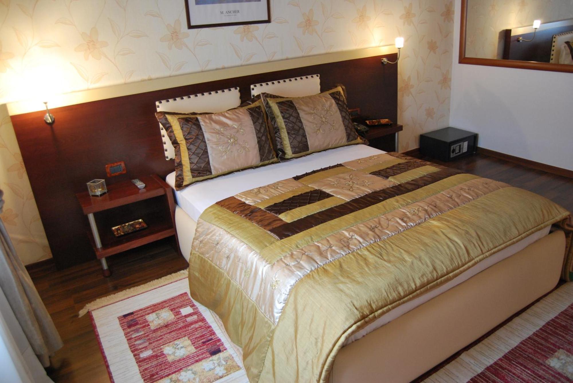 Hotel Panorama Sarandë 部屋 写真